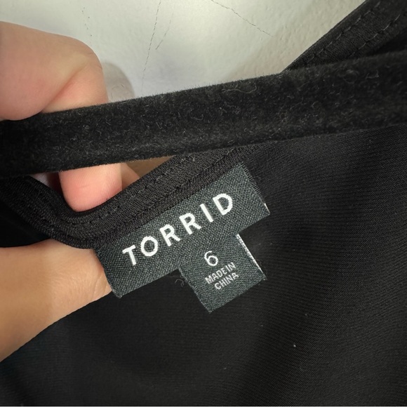 Torrid Long Sleeve Square Neck Top Goth Minimalist Everyday - Picture 5 of 5